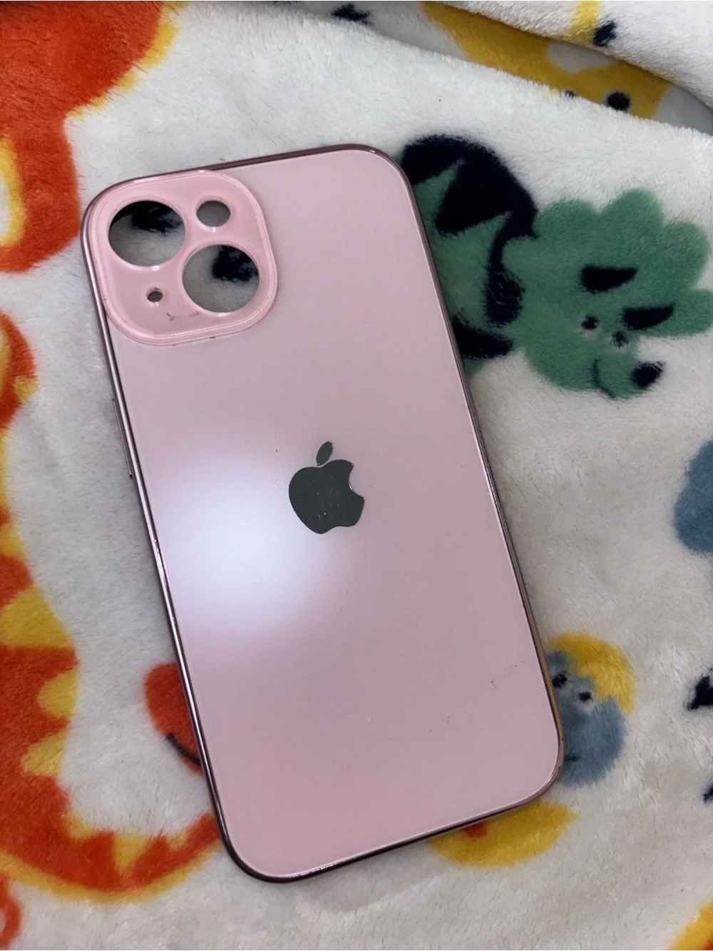 iPhone 15 apple iPhone in Pink - Sleek Pink Finish